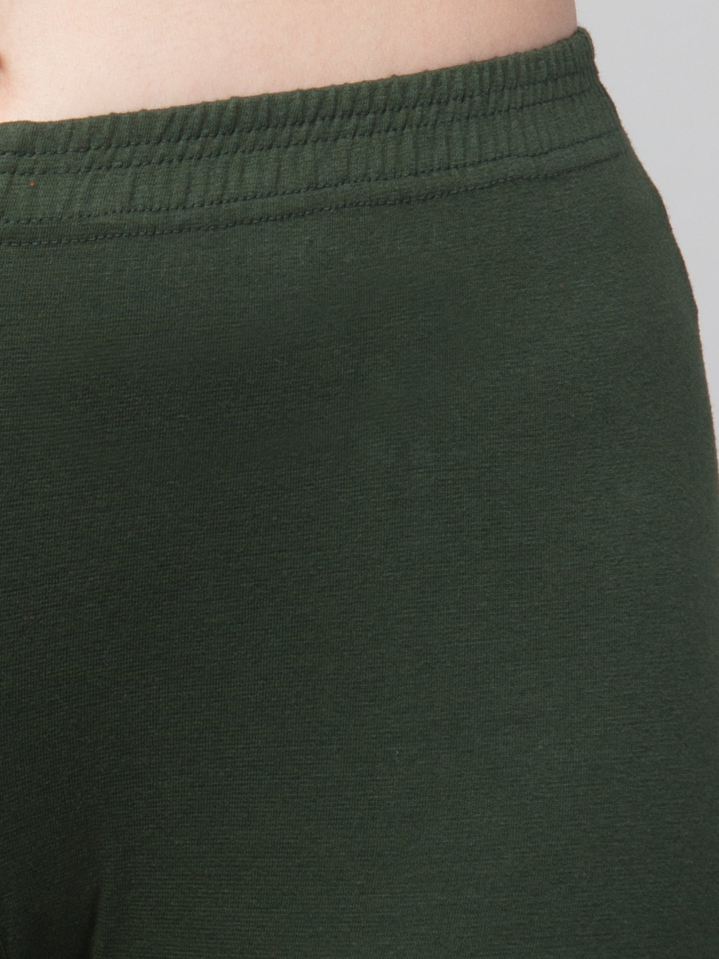 WOMEN SOLID OLIVE MID RISE SKINNY FIT CAPRIS