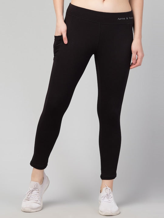 Women Solid Black Slim Fit with pockets Leggings