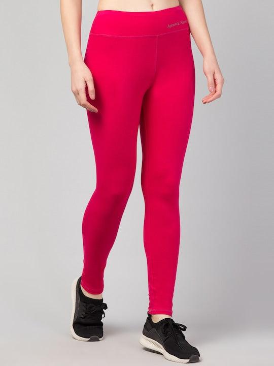 Women Solid Red Slim Fit Leggings