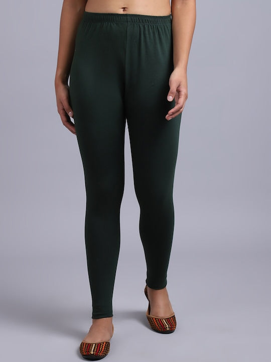 Women Solid Green Slim Fit Leggings
