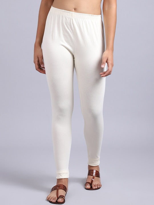 Women Solid White Slim Fit Leggings