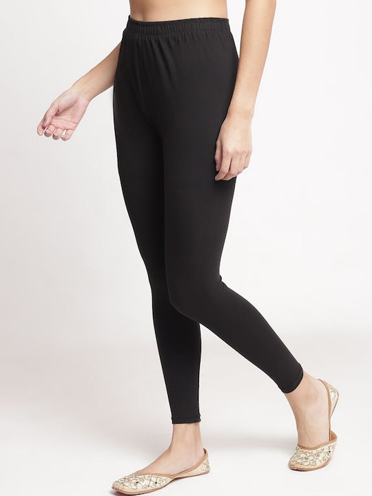 Women Solid Black Slim Fit Leggings