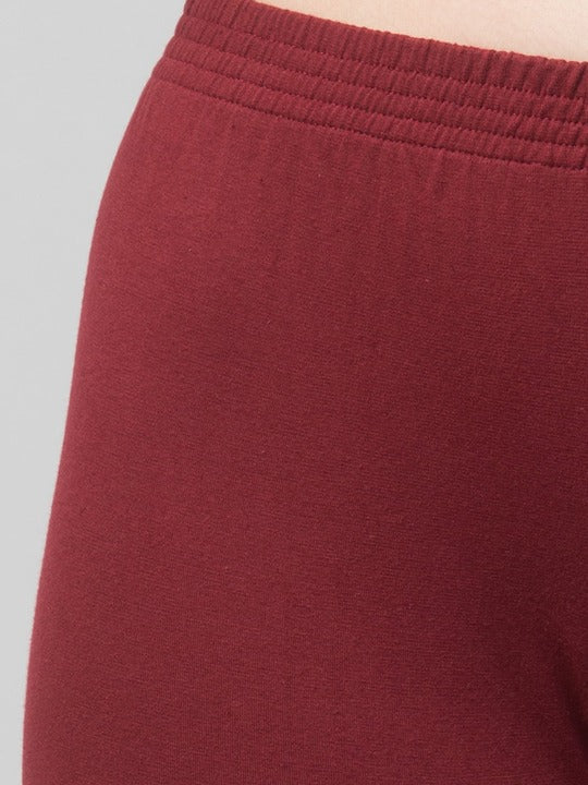 Women Solid Maroon Mid-Rise Short