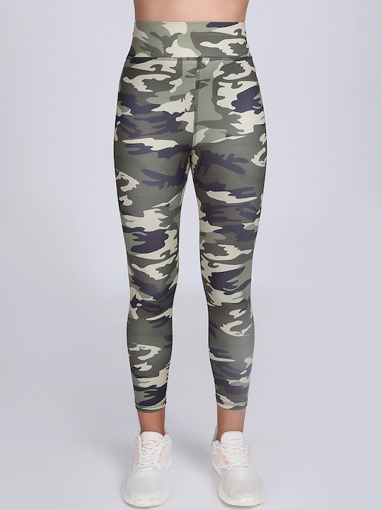 Women Camouflage Printed Cropped Training Tights