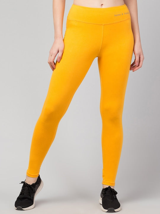 Women Solid Yellow Slim Fit Leggings