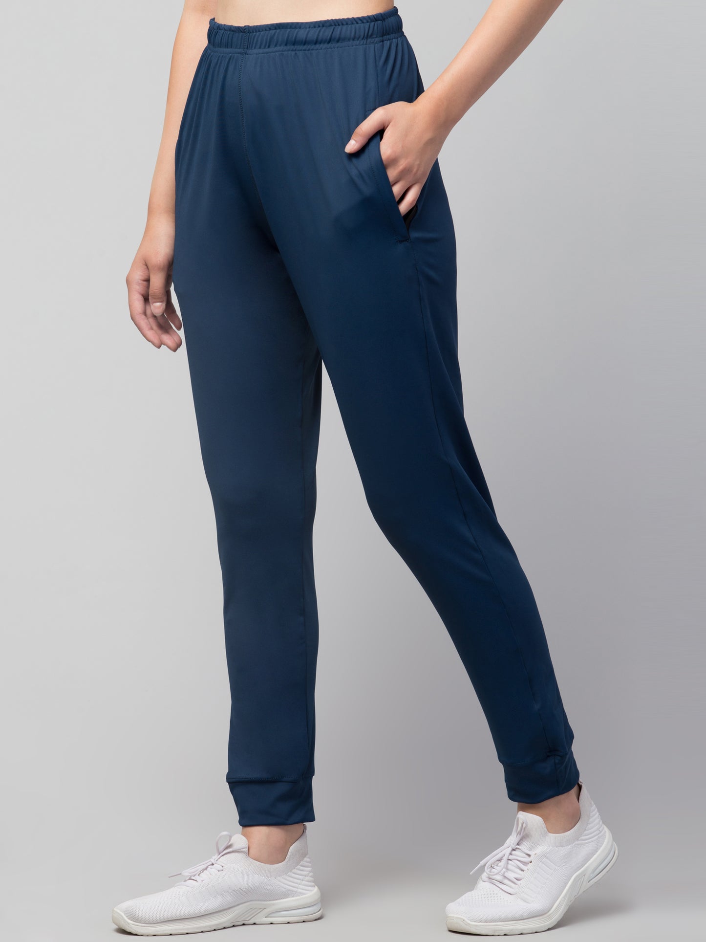 Women 260-280 GSM Dry-Fit Training Joggers