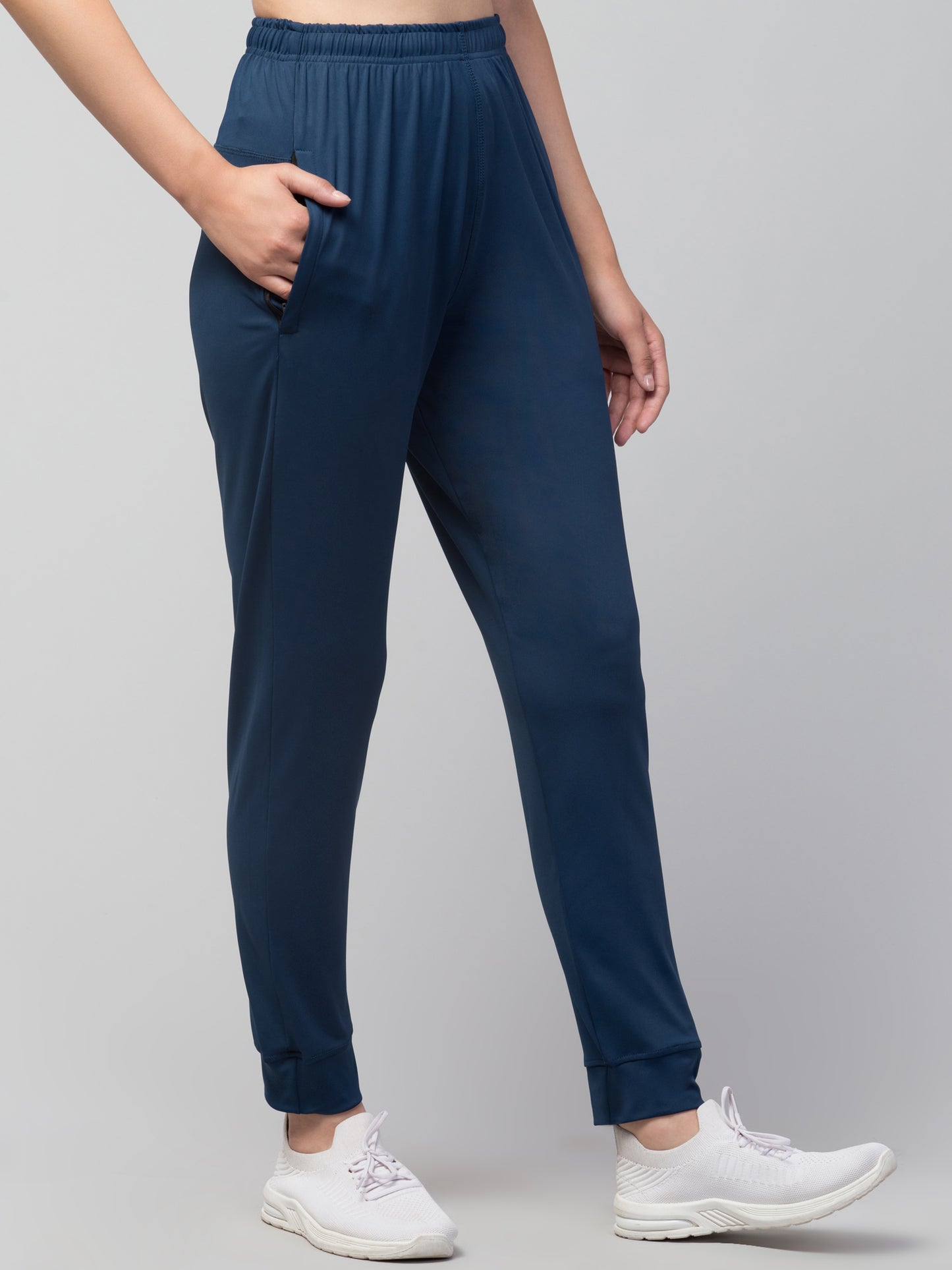 Women 260-280 GSM Dry-Fit Training Joggers