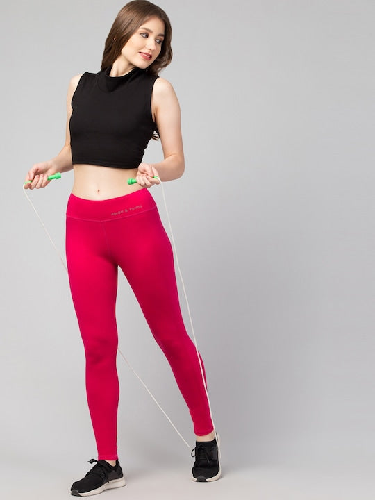 Women Solid Red Slim Fit Leggings