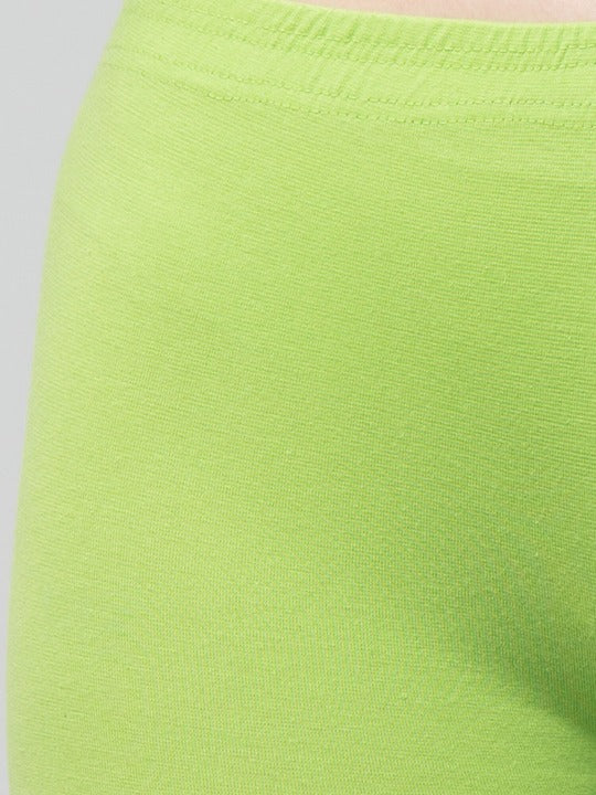Women Solid Sea green Mid-Rise Gym Short