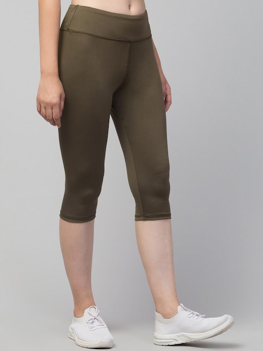 Women Grey Solid Dry Fit Capri Tights