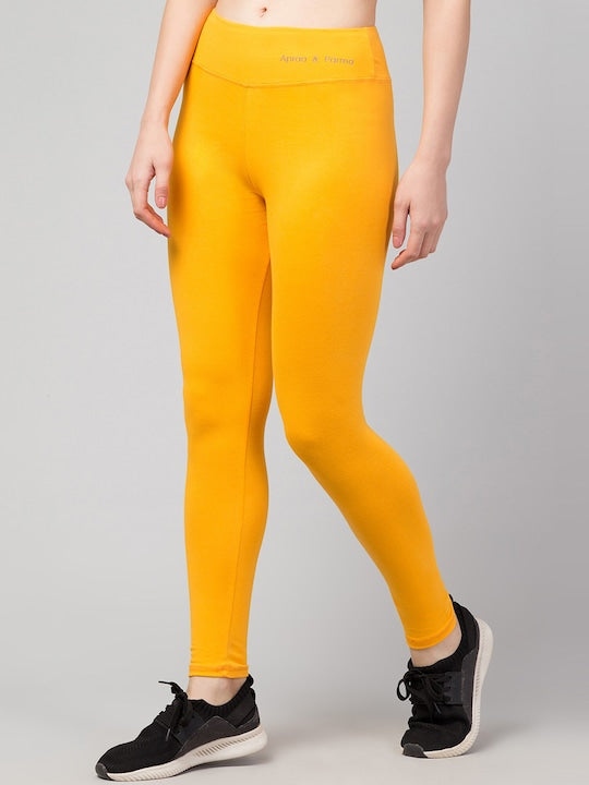 Women Solid Yellow Slim Fit Leggings