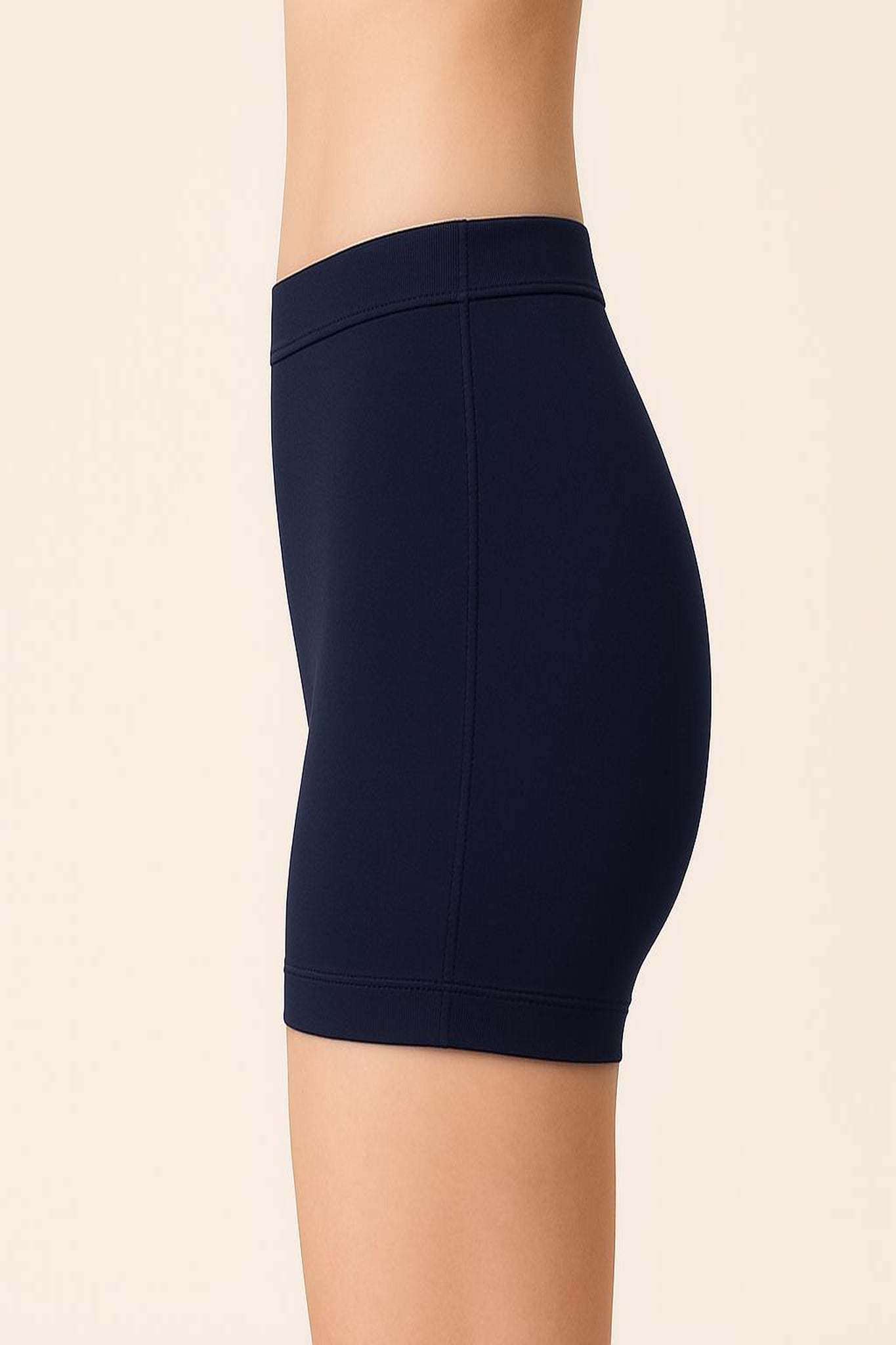 Women Solid Boyshorts Mid-Rise Stretch Fit